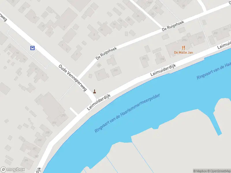 Ambulance met gepaste spoed naar de Leimuiderdijk in Burgerveen