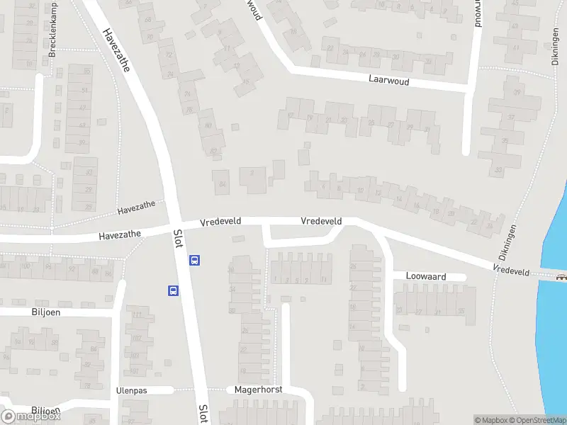 Brandweer met grote spoed naar de Vredeveld in Almelo vanwege gebouwbrand