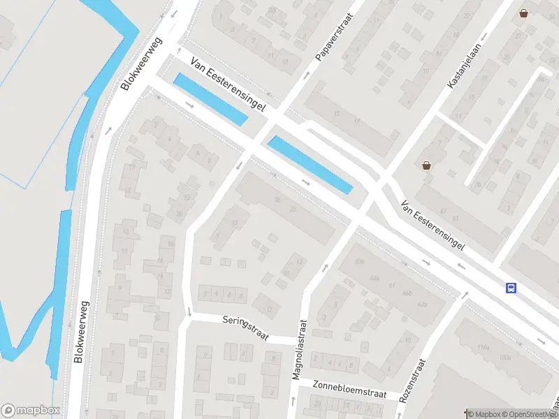 Ambulance met gepaste spoed naar de Van Eesterensingel in Alblasserdam