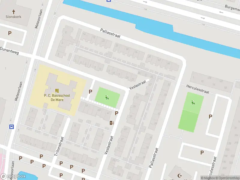 Ambulance met gepaste spoed naar de Vestastraat in Alphen aan den Rijn