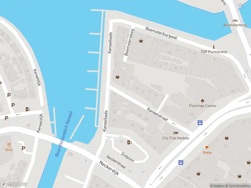 Ambulance met grote spoed naar de Kanaalstraat in Purmerend