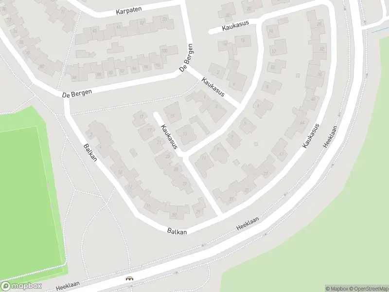 Brandweer met grote spoed naar de Pastoor Elsenstraat in Helmond vanwege reanimatie