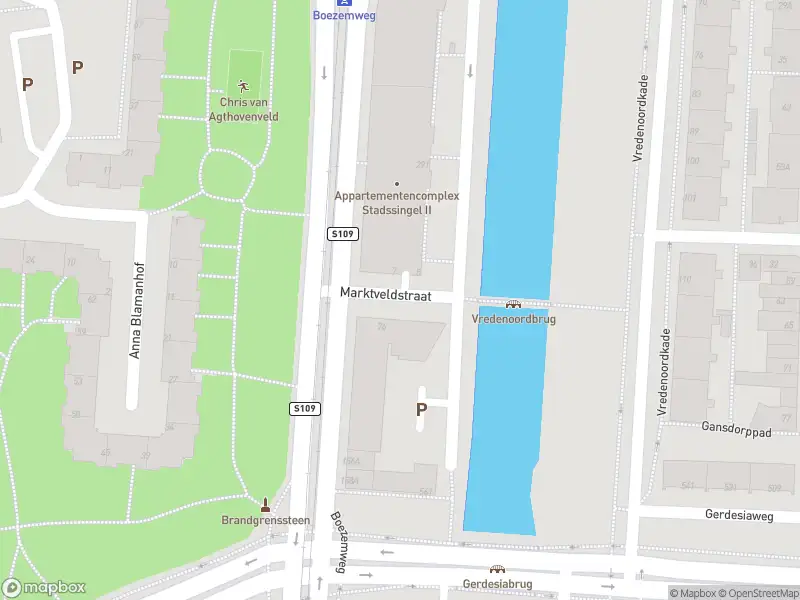 112 melding Ambulance met gepaste spoed naar de Marktveldstraat in Rotterdam