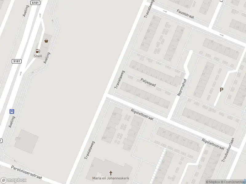 Ambulance met grote spoed naar de Traviataweg in Hoogvliet Rotterdam