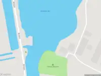 Politie met grote spoed naar de Birstum in Nes vanwege personen te water