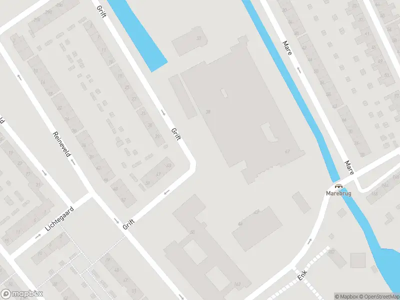 Ambulance met gepaste spoed naar de Grift in Rotterdam