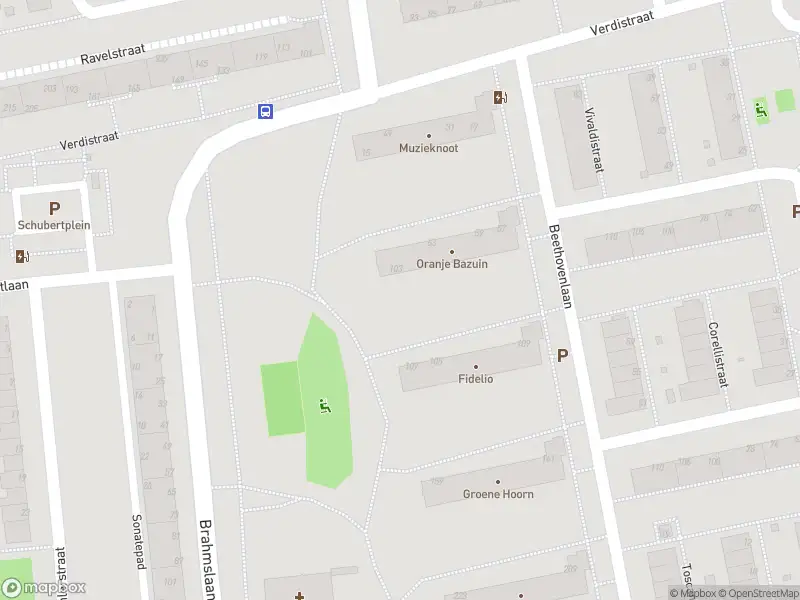 Ambulance met grote spoed naar de Wagnerplein in Leiden