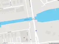 Politie met grote spoed naar de Burgemeester Huijbregts-Schiedonlaan in Oosterhout vanwege letsel