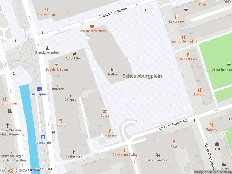 Brandweer met grote spoed naar de Schouwburgplein in Rotterdam vanwege reanimatie