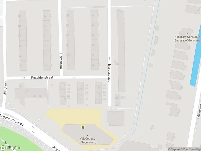 Ambulance met grote spoed naar de Icarusstraat in Rotterdam