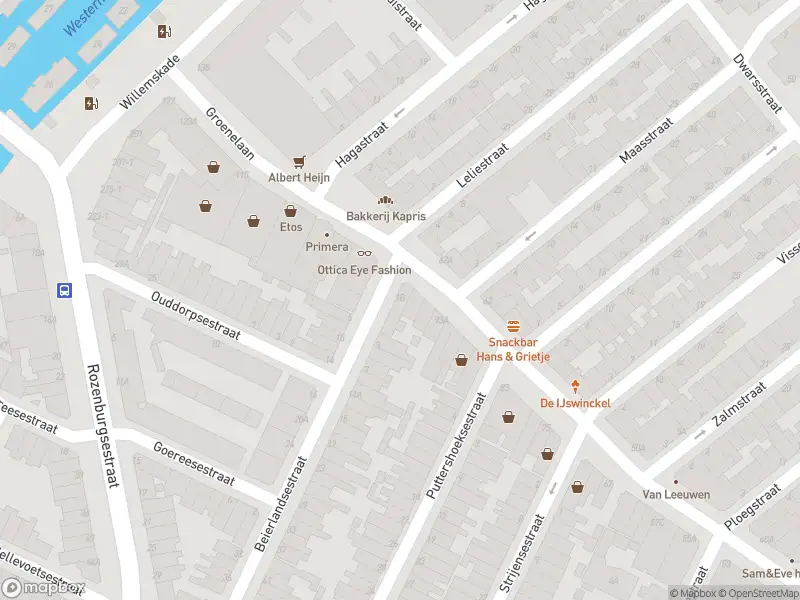 Ambulance met grote spoed naar de Beierlandsestraat in Schiedam