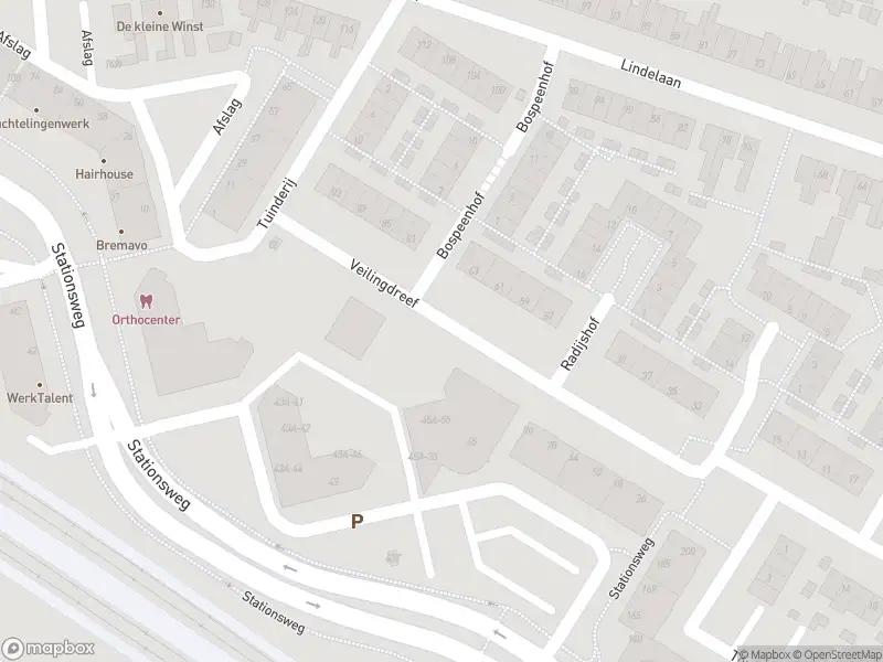 Politie naar de Stationsweg in Zwijndrecht vanwege ongeval met letsel