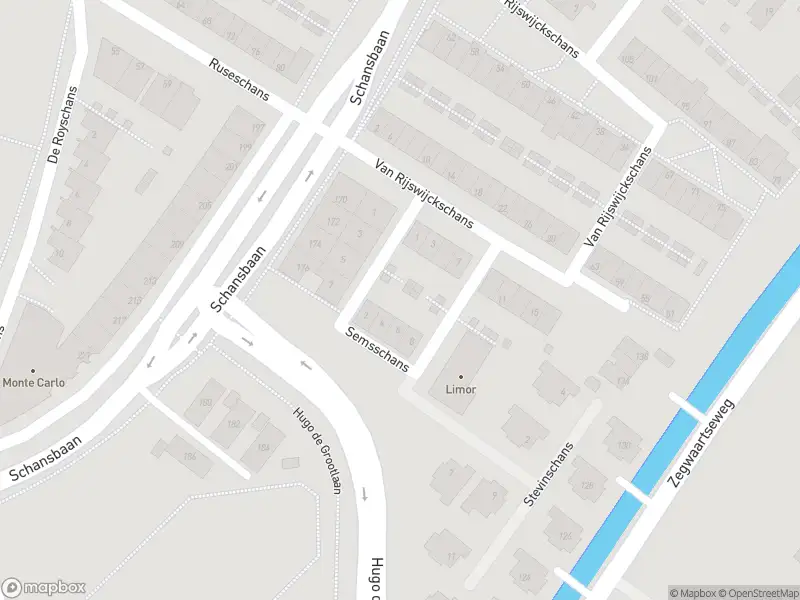 Ambulance met gepaste spoed naar de Semsschans in Zoetermeer