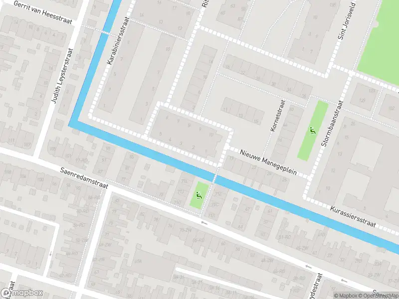 Ambulance met gepaste spoed naar de Nieuwe Manegeplein in Haarlem