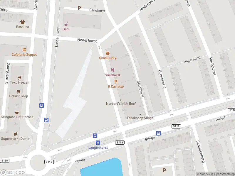 Ambulance met grote spoed naar de Vaerhorst in Rotterdam