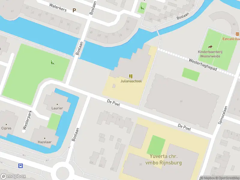 Ambulance met grote spoed naar de De Poel in Rijnsburg