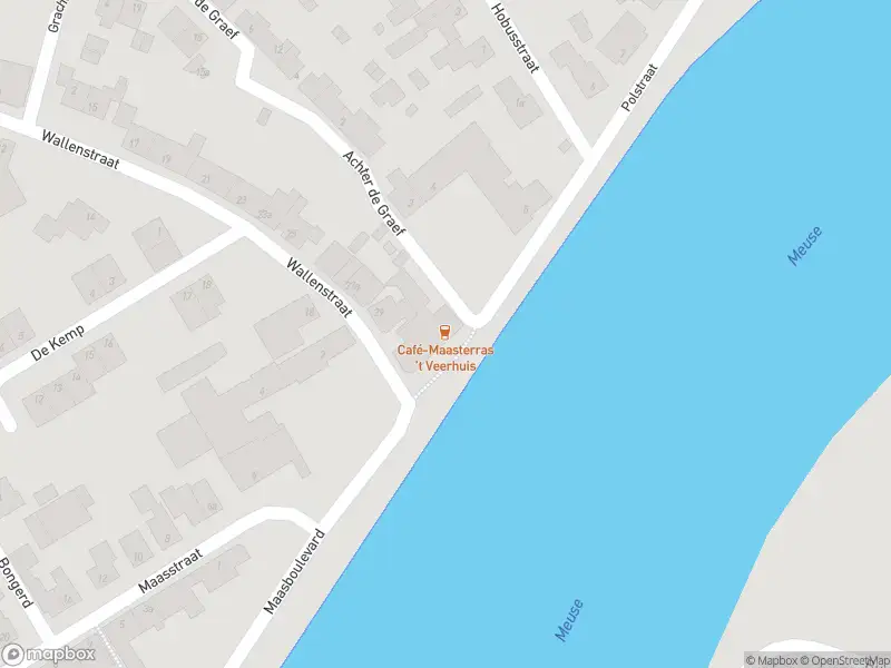 Ambulance met grote spoed naar de Polstraat in Wessem