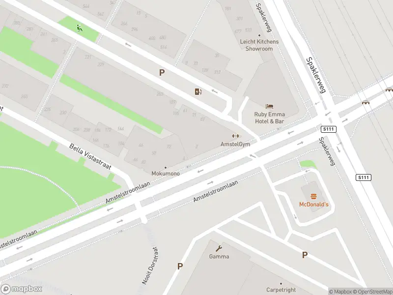 Brandweer met grote spoed naar de Amstelstroomlaan in Amsterdam