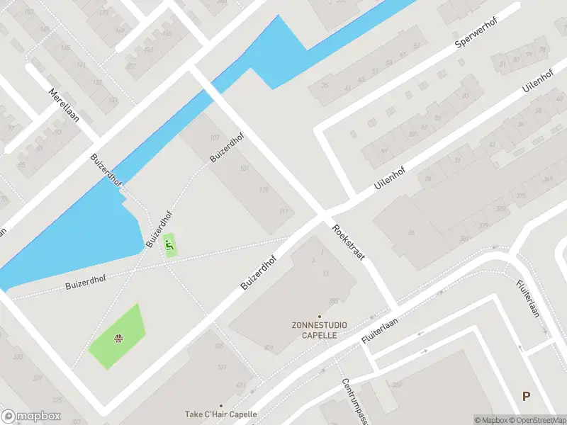 Ambulance met grote spoed naar de Roekstraat in Capelle aan den IJssel