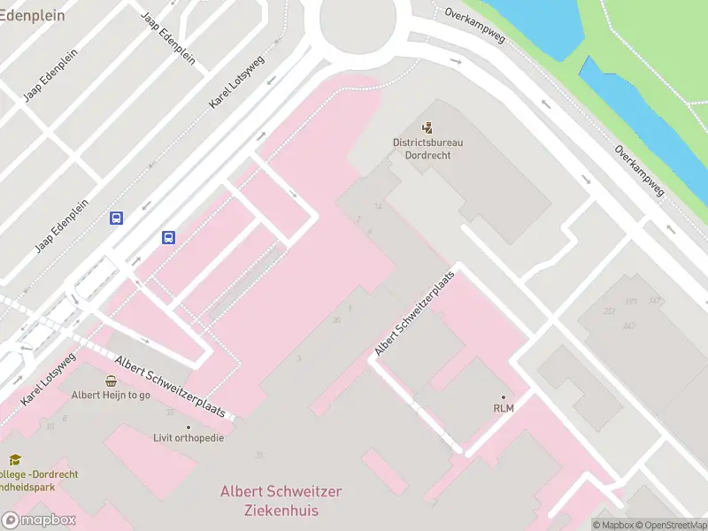 Ambulance met gepaste spoed naar de Albert Schweitzerplaats in Dordrecht