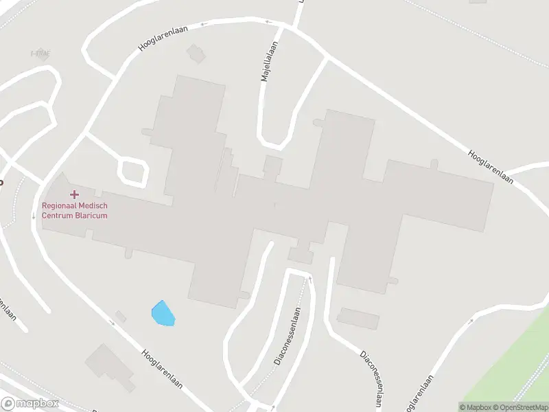 Politie naar de Rijksstraatweg in Blaricum vanwege steekincident