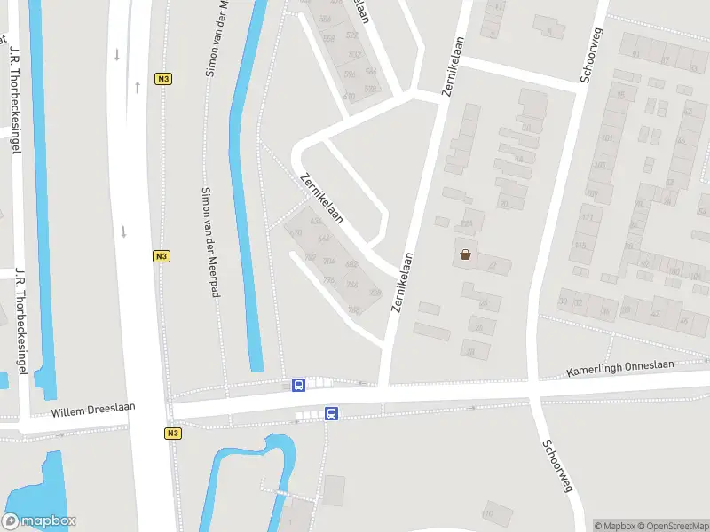 Ambulance met grote spoed naar de Zernikelaan in Papendrecht