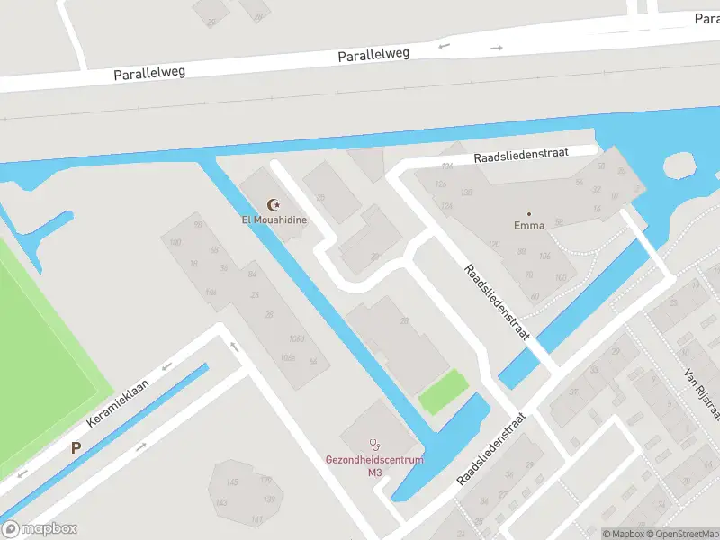 Ambulance met grote spoed naar de P.M. van Gentstraat in Leerdam