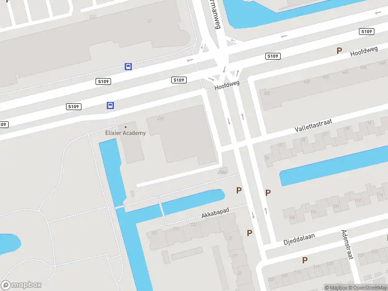 Ambulance met grote spoed naar de Hoofdweg in Rotterdam