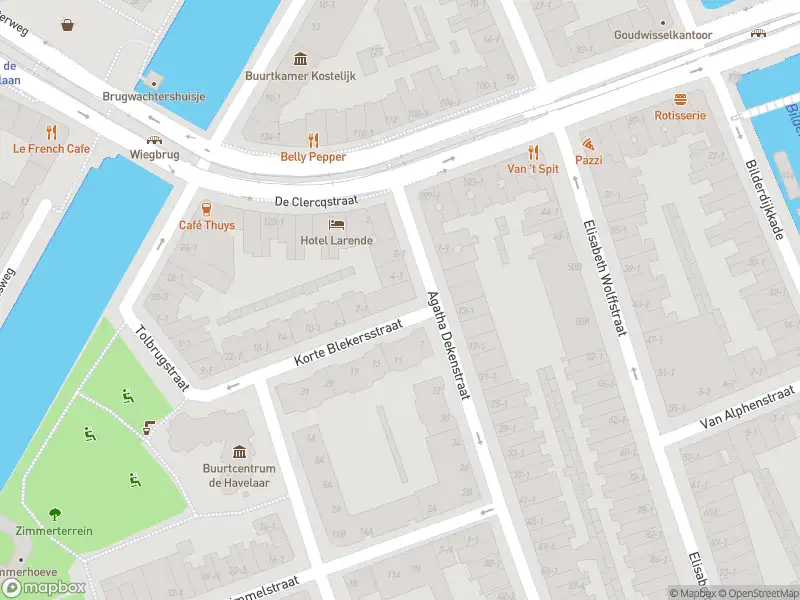 Ambulance met grote spoed naar de Schimmelstraat in Amsterdam