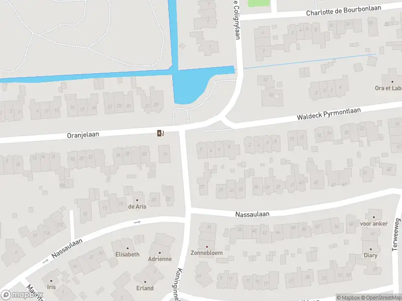 Brandweer met gepaste spoed naar de Van Griethuijsenplein in Oegstgeest