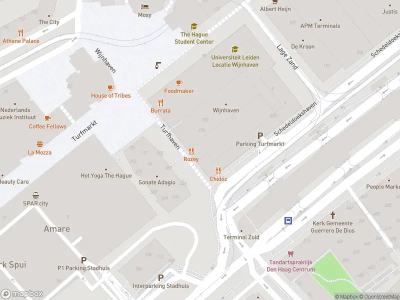 Ambulance met grote spoed naar de Turfhaven in 's-Gravenhage