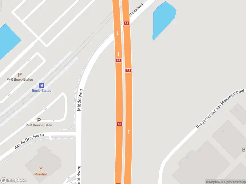 Brandweer met gepaste spoed naar de Middelweg in Beek