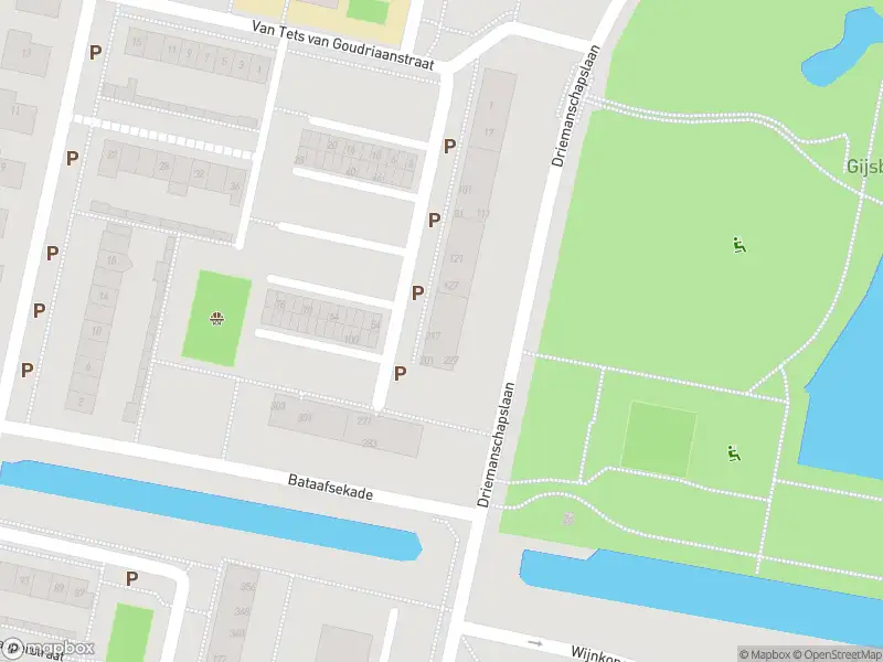 Ambulance met grote spoed naar de Gerard van Lomstraat in Gorinchem