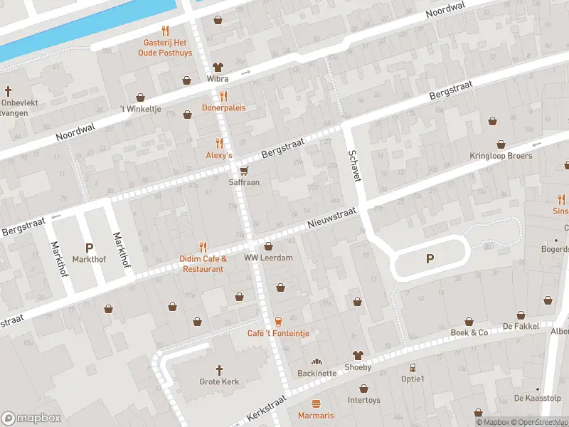 Brandweer met gepaste spoed naar de Stationsweg in Leerdam vanwege voertuigbrand