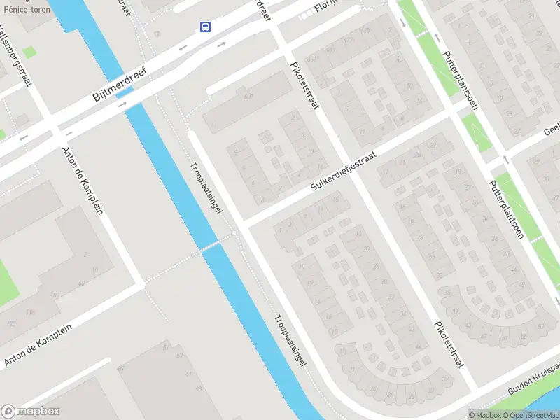 Ambulance met grote spoed naar de Suikerdiefjestraat in Amsterdam