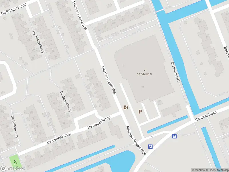 Ambulance met gepaste spoed naar de Maarten Freeke Wije in Nieuwkoop