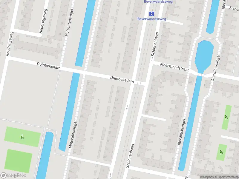 Ambulance met grote spoed naar de Schinnenbaan in Rotterdam