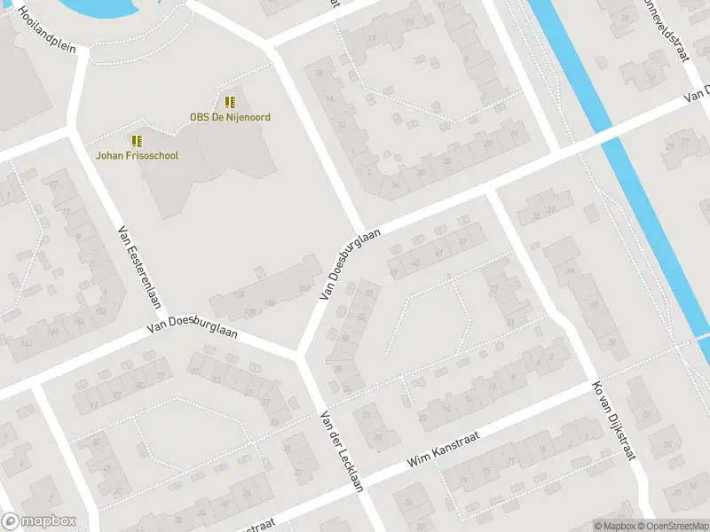 Brandweer met gepaste spoed naar de Van Doesburglaan in Wageningen vanwege voertuigbrand
