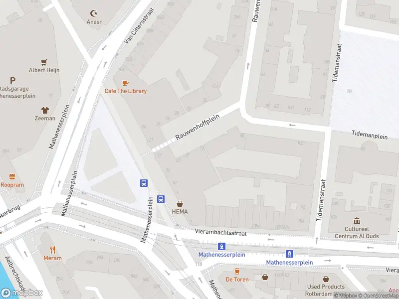 Ambulance met grote spoed naar de Rauwenhoffplein in Rotterdam