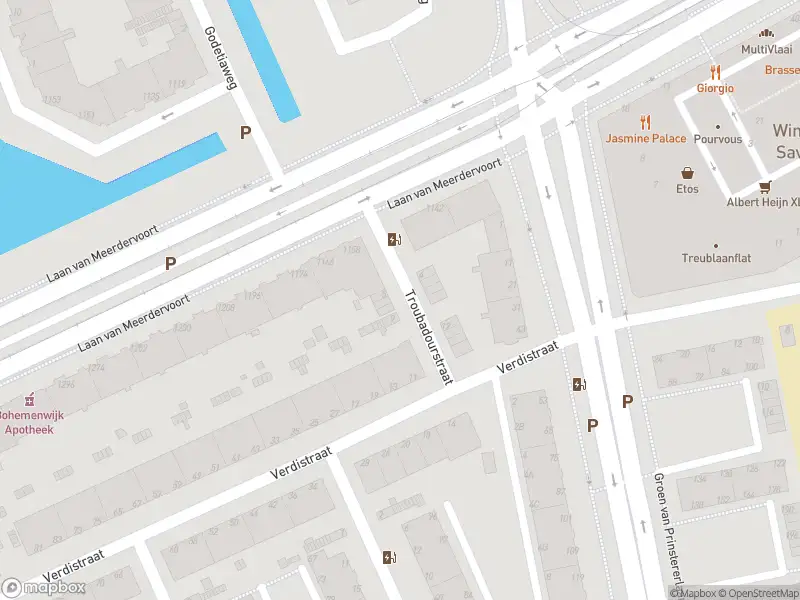 Brandweer met grote spoed naar de Troubadourstraat in 's-Gravenhage vanwege gebouwbrand