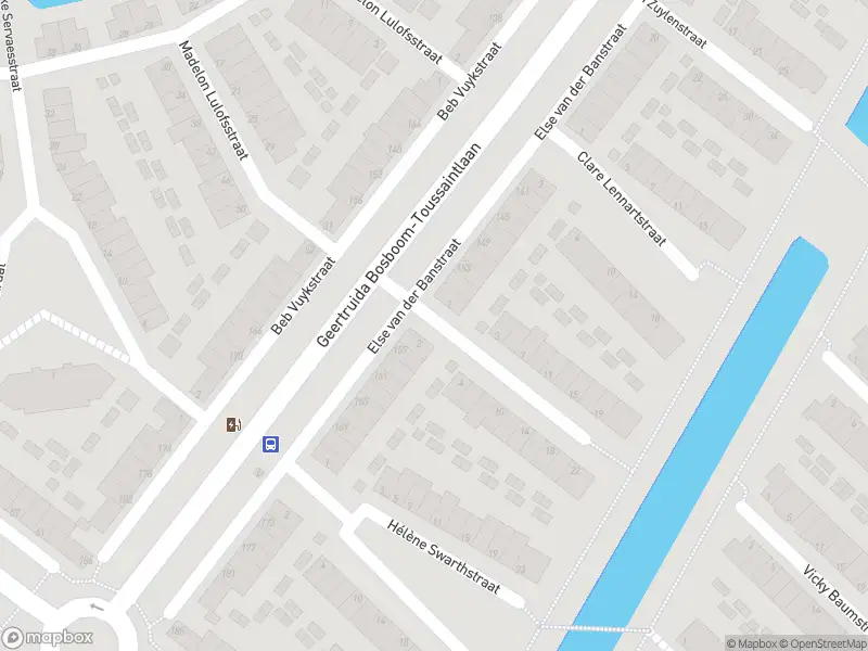 Ambulance met grote spoed naar de Jeanne van Schaik-Willingstraat in Spijkenisse