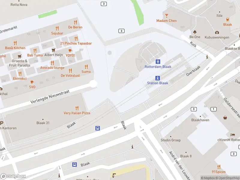 Ambulance met gepaste spoed naar de Ds. Jan Scharpstraat in Rotterdam