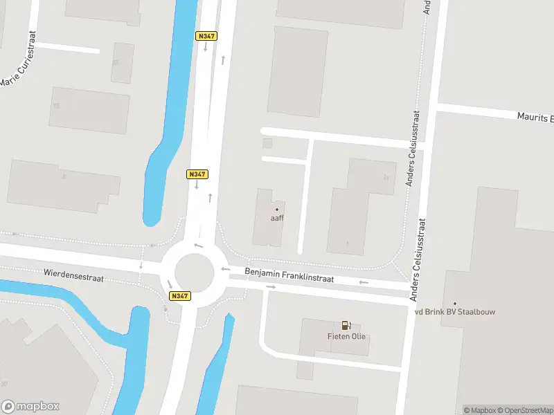 Politie naar de Anders Celsiusstraat in Nijverdal vanwege aanrijding met letsel