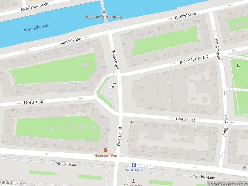 Brandweer met gepaste spoed naar de IJselstraat in Amsterdam vanwege afhijsen patient