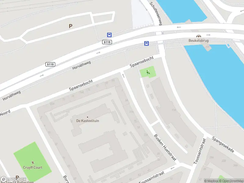 Ambulance met gepaste spoed naar de Busken Huetstraat in Rotterdam