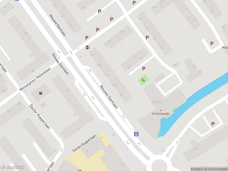 Ambulance met grote spoed naar de Nieuwe Damlaan in Schiedam