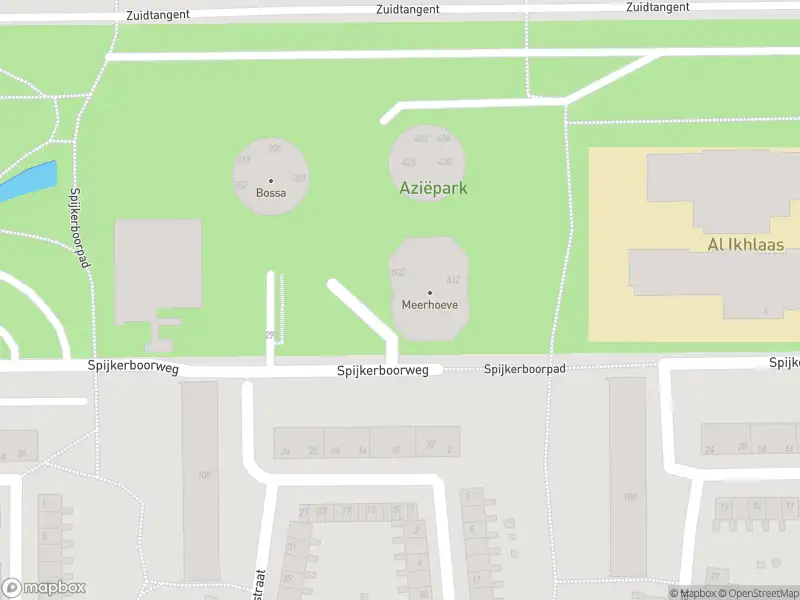 Ambulance met grote spoed naar de Spijkerboorweg in Haarlem