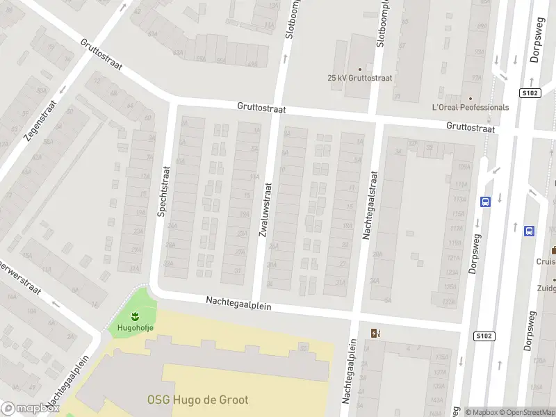 Ambulance met grote spoed naar de Zwaluwstraat in Rotterdam