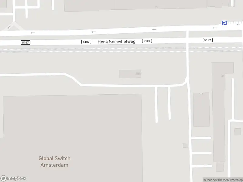 Brandweer met gepaste spoed naar de Henk Sneevlietweg in Amsterdam