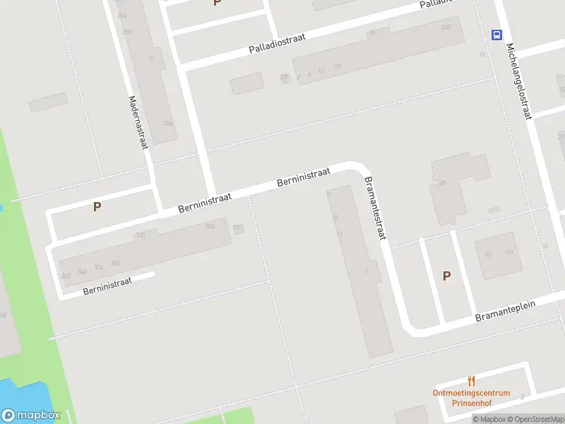 Ambulance met grote spoed naar de Berninistraat in Rotterdam